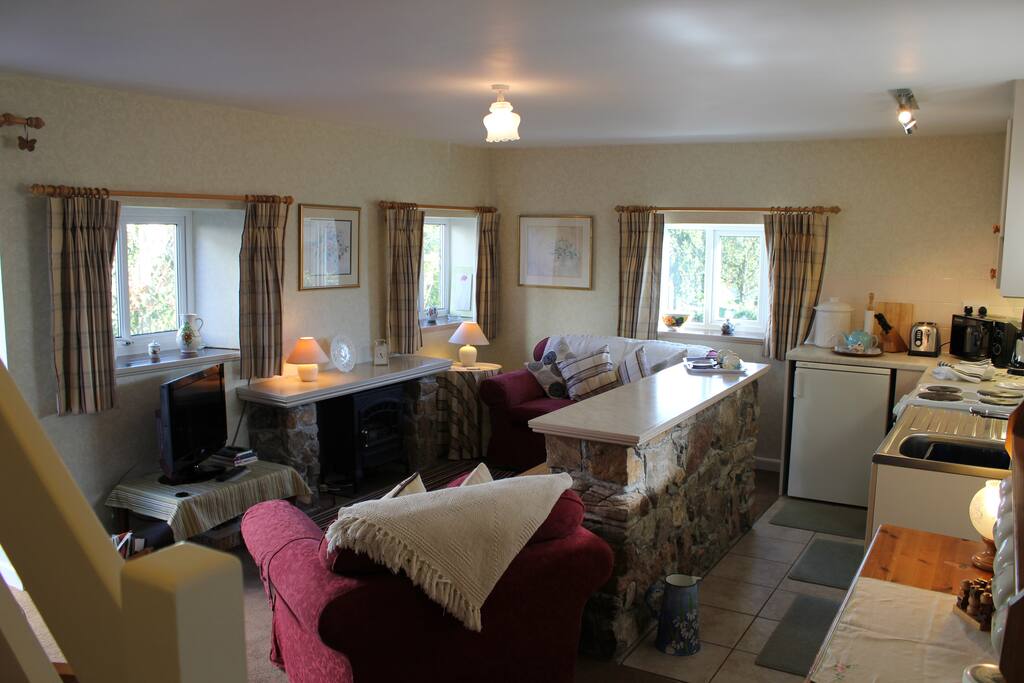 Honeysuckle Cottage