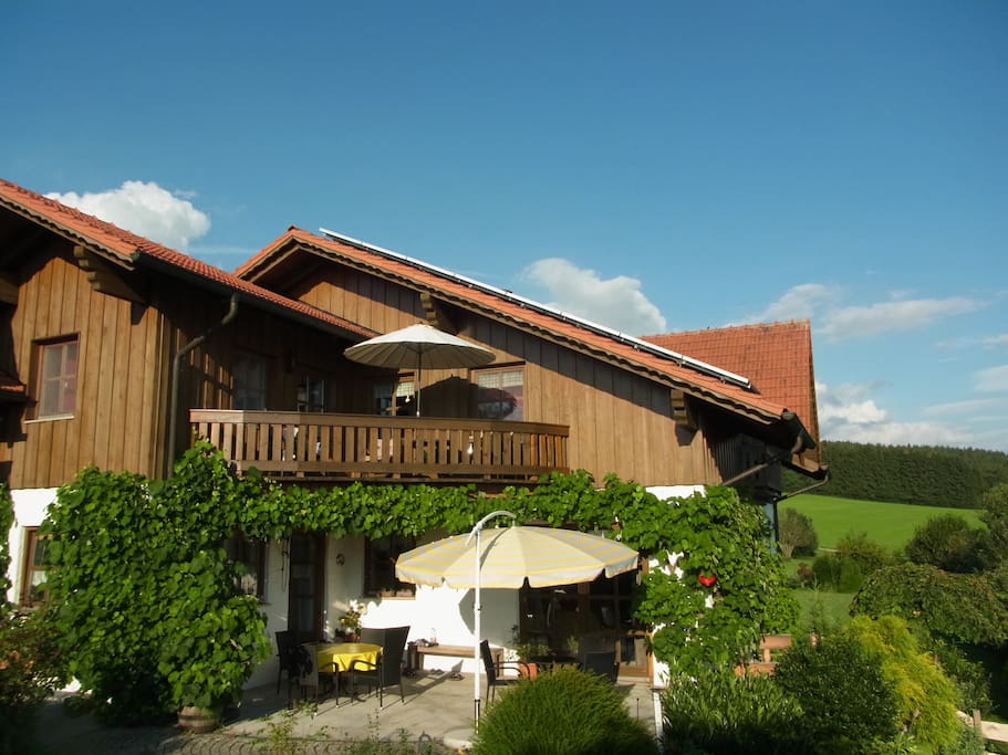 Hausansicht Südwestseite - FW 1. Etage
