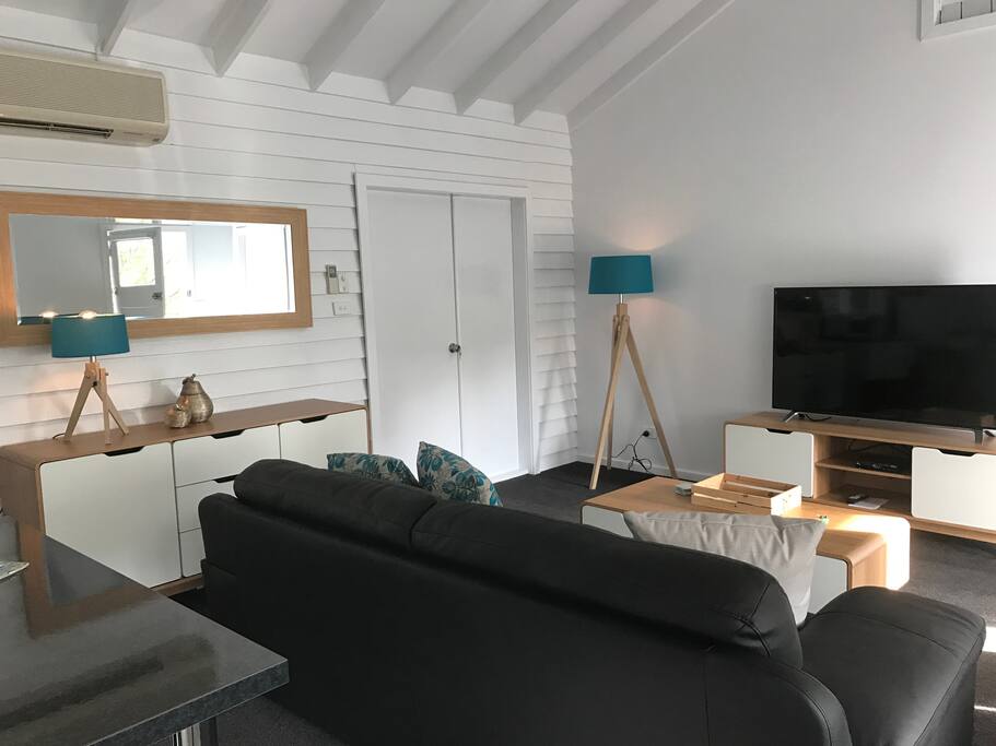 lounge room