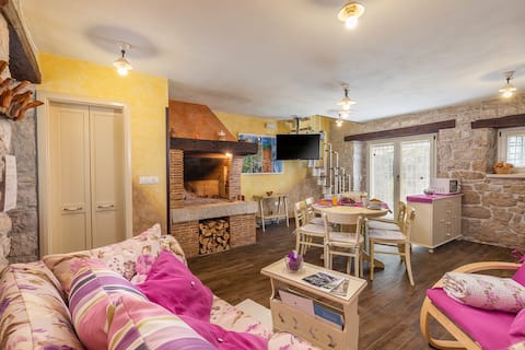 Top performing Airbnb: Eco house with hot tub, bicycles, quad, garden/BBC in Općina Višnjan
