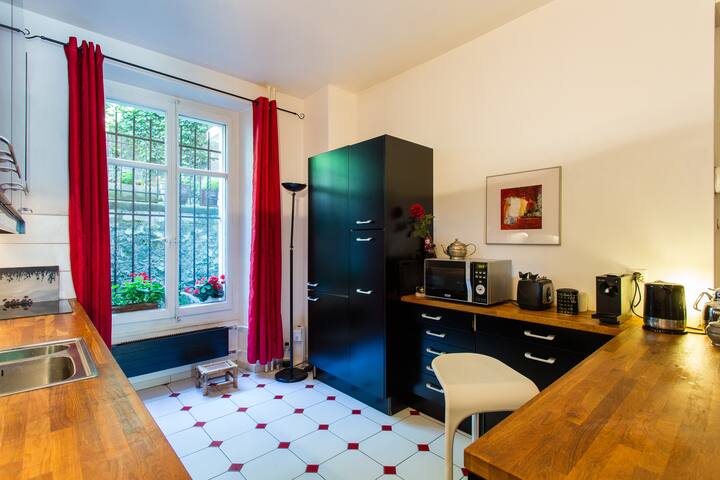 Bel appartement jardin ville gallery image 5