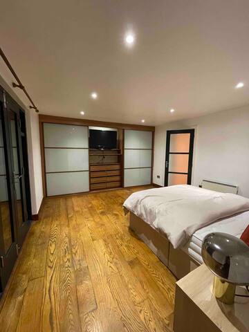 Lakeside Cottage gallery image 3