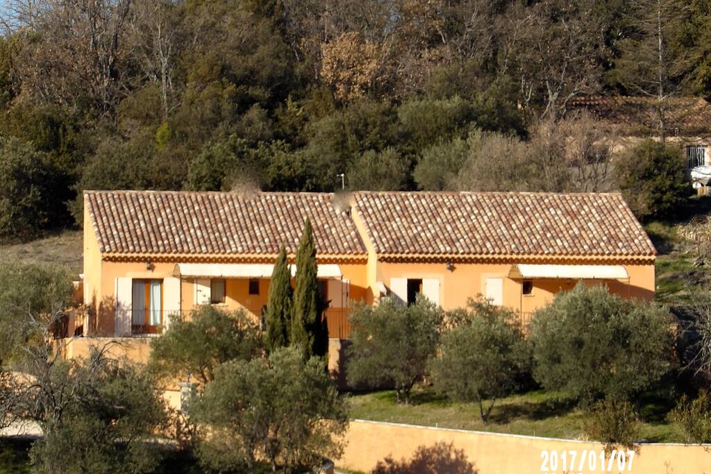 Vue extérieure de la maison