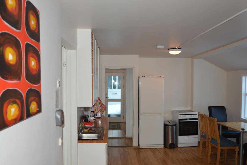 Common area/kitchenette