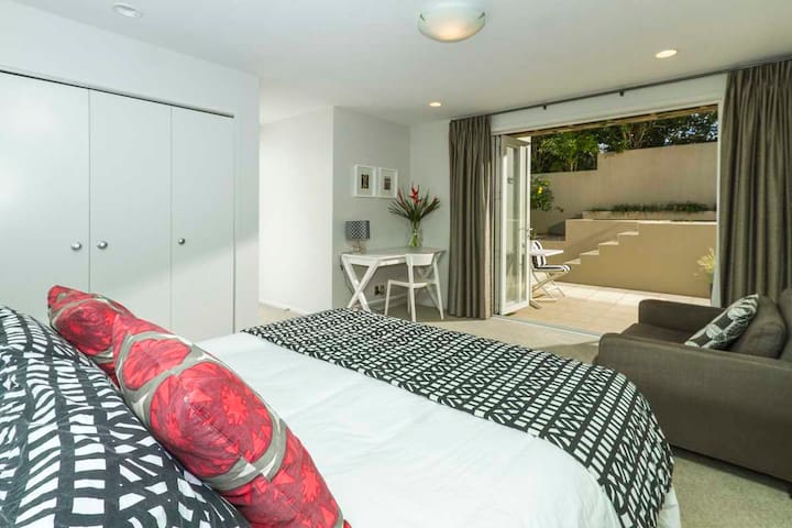 Beachside Private Room