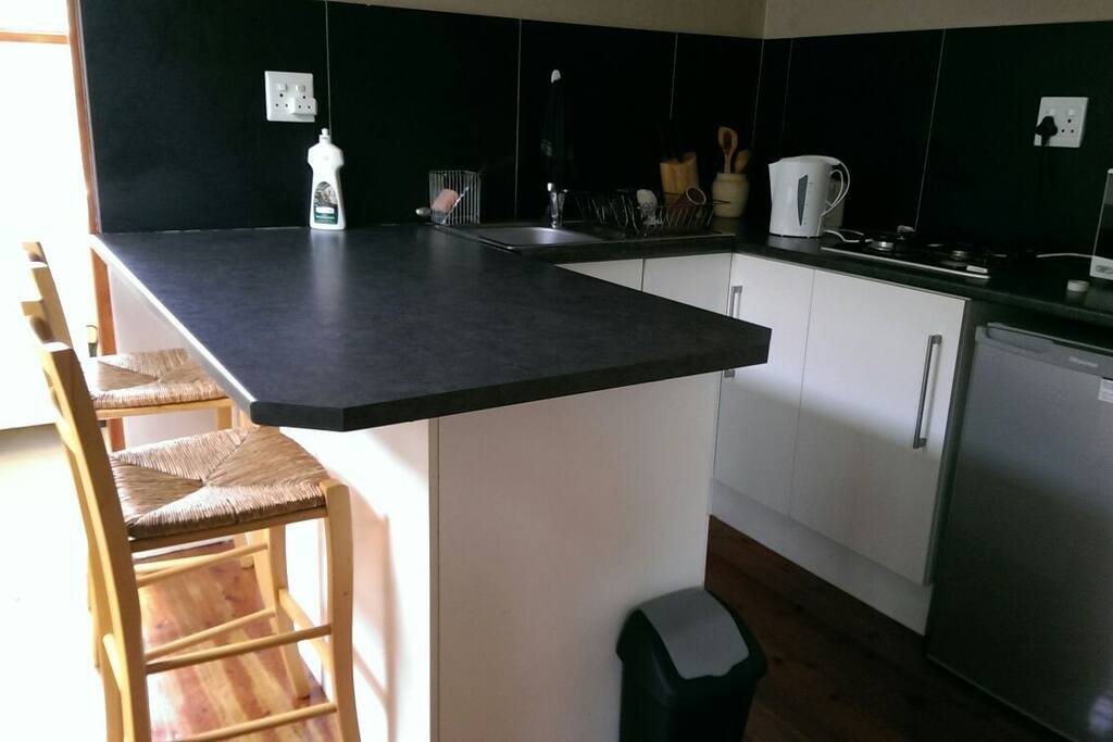 Kitchen with breakfast bar
