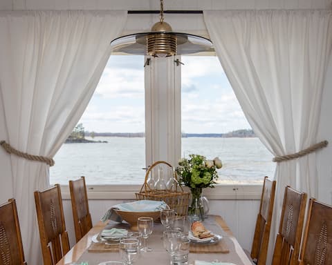 Summer cottage by the sea, 5 km from the center of Tammisaari.