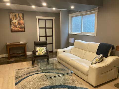 Top Airbnb: Explore or relax in beautiful Lynn Valley. in North Vancouver District