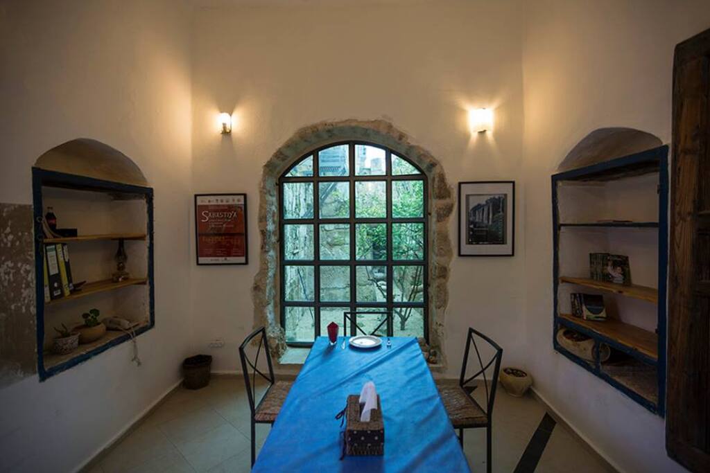 Winter Room , Shop