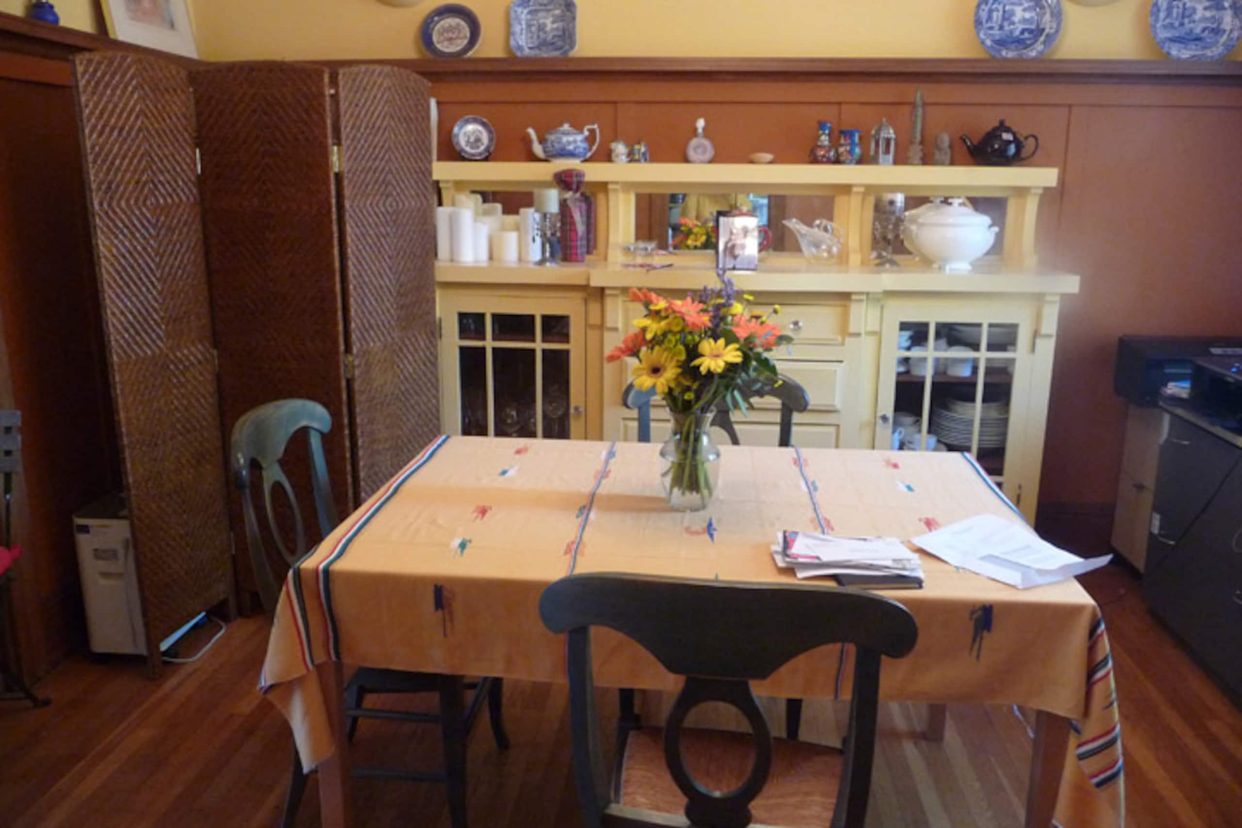 Home in San Francisco · ★4.92 · 3 bedrooms · 3 beds · 2 baths - Image 9