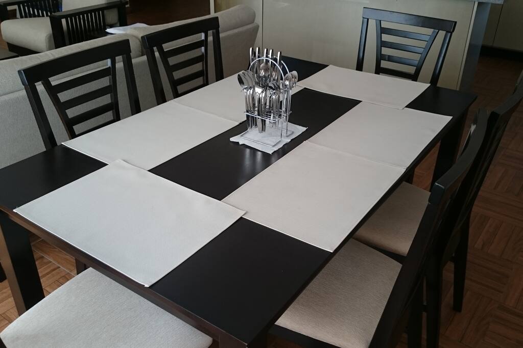 6-seat dining