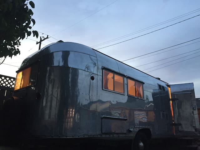 The El Rey in Frelard