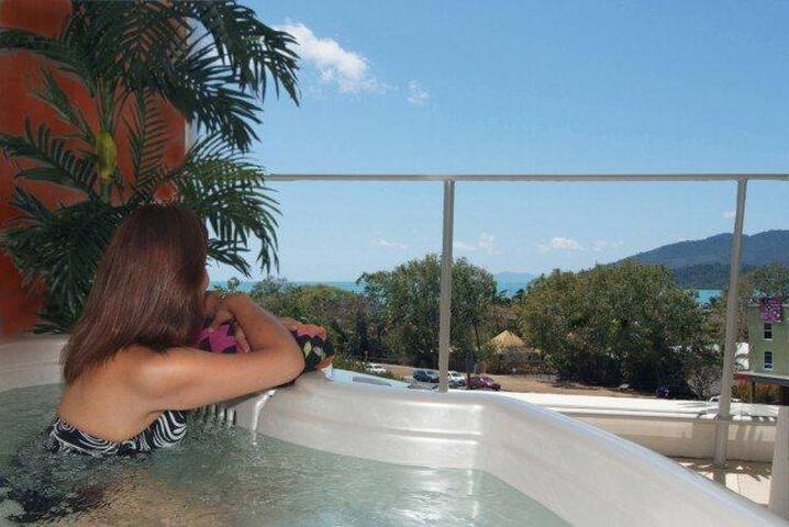 One bedroom apt with heated Jacuzzi