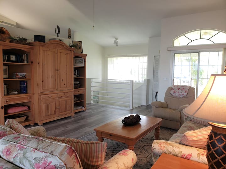 Waterfront Coastal Home W/ Private Pool & Dock - Hernando Beach, FL