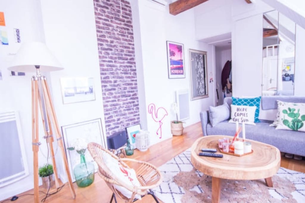 Bright and cosy studio