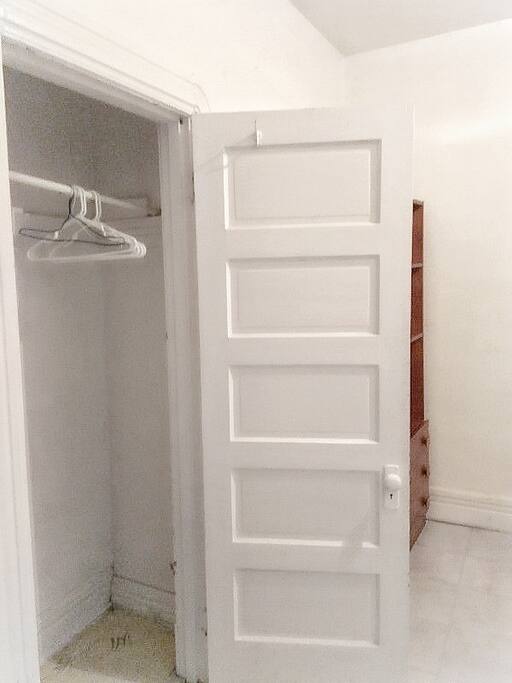 Bedroom: wardrobe