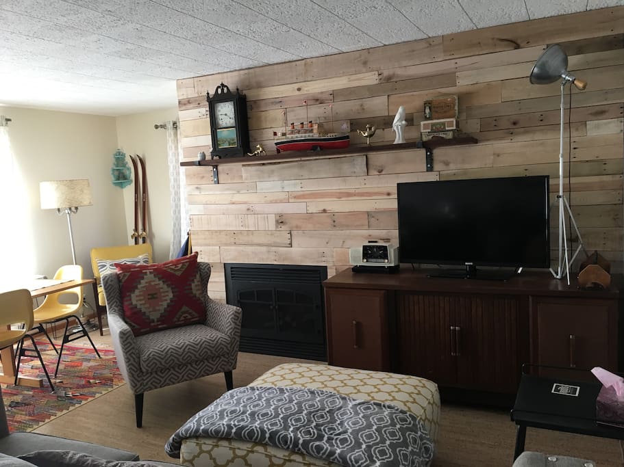TV/Fireplace area (updated)