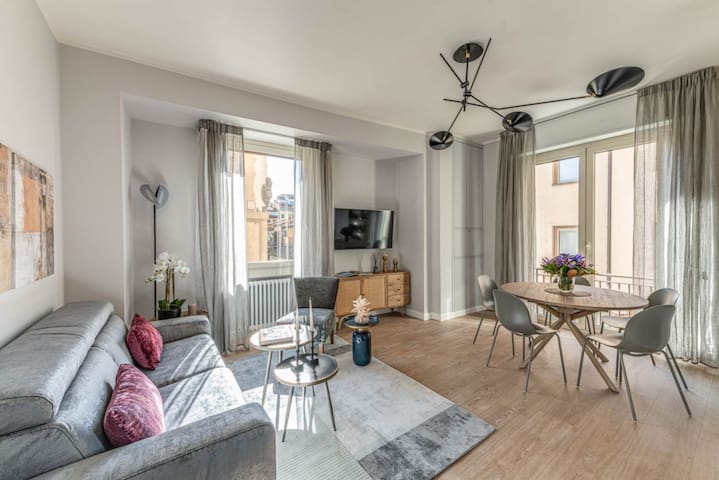 PONTE VECCHIO VIEW-3 bd2b overlooking PonteVecchio