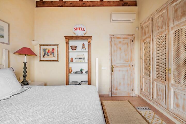 Fabulous views at Cala Llamp with Guest house gallery image 5