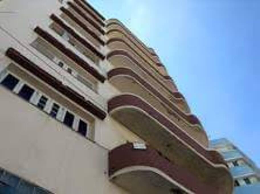 NUESTRO EDIFICIO.