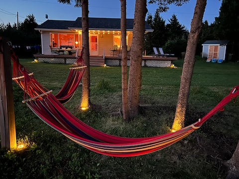 Beautiful 2 bedroom Beachfront Cottage.