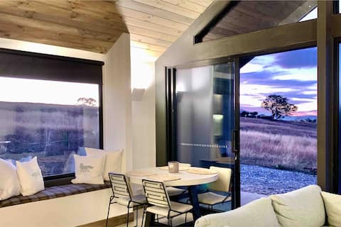 Fox Trot Farm Stay, 20mins from Canberra cbd