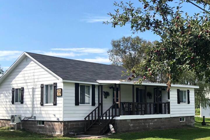 Shalin Cottage-seconds from semi-private beach gallery image 2