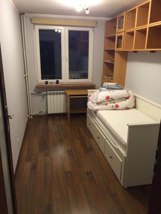 Second bedroom
