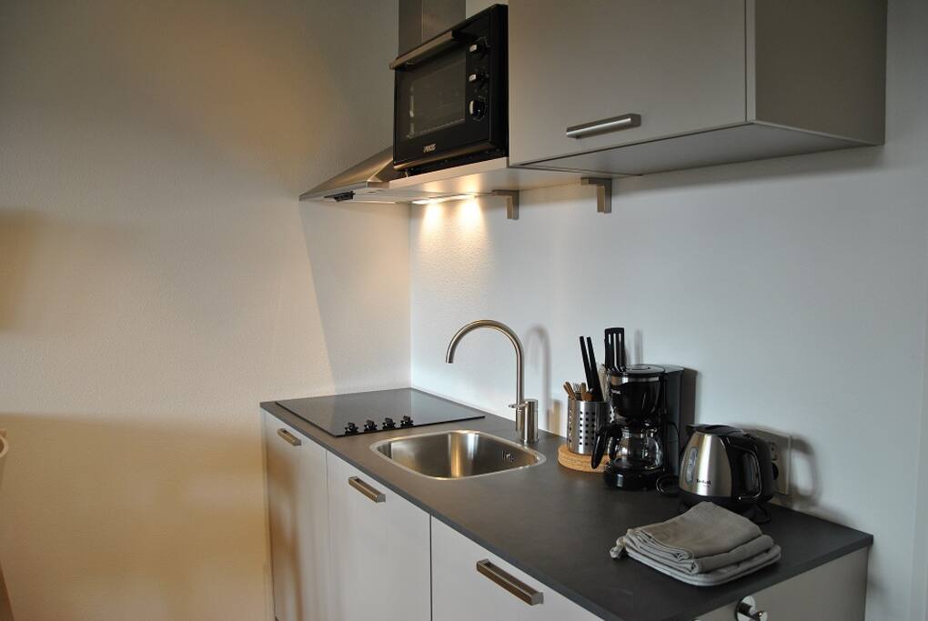 Kitchen fully equiped with: dishwasher, oven, water boiler, coffeemachine etc. etc.