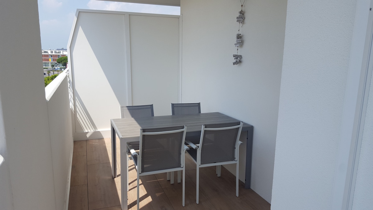 Top performing Airbnb: New apartment in the center 100 meters from the sea in Jesolo