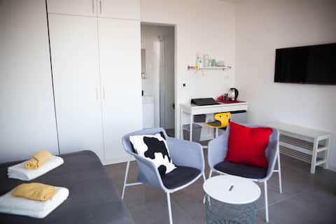 Top Airbnb: Studiolo - Downtown center location and view in Grad Split