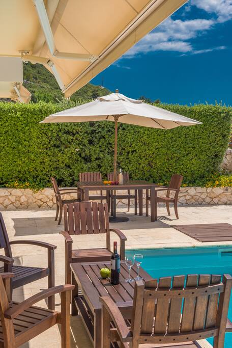 Outdoor Patio with Teak Furniture