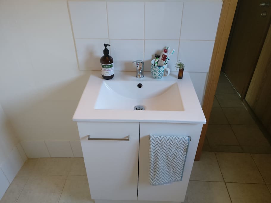 Bathroom/Laundry