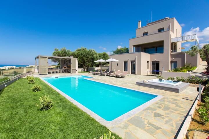 Villa Naya, walking distance to beach & sea view! gallery image 3