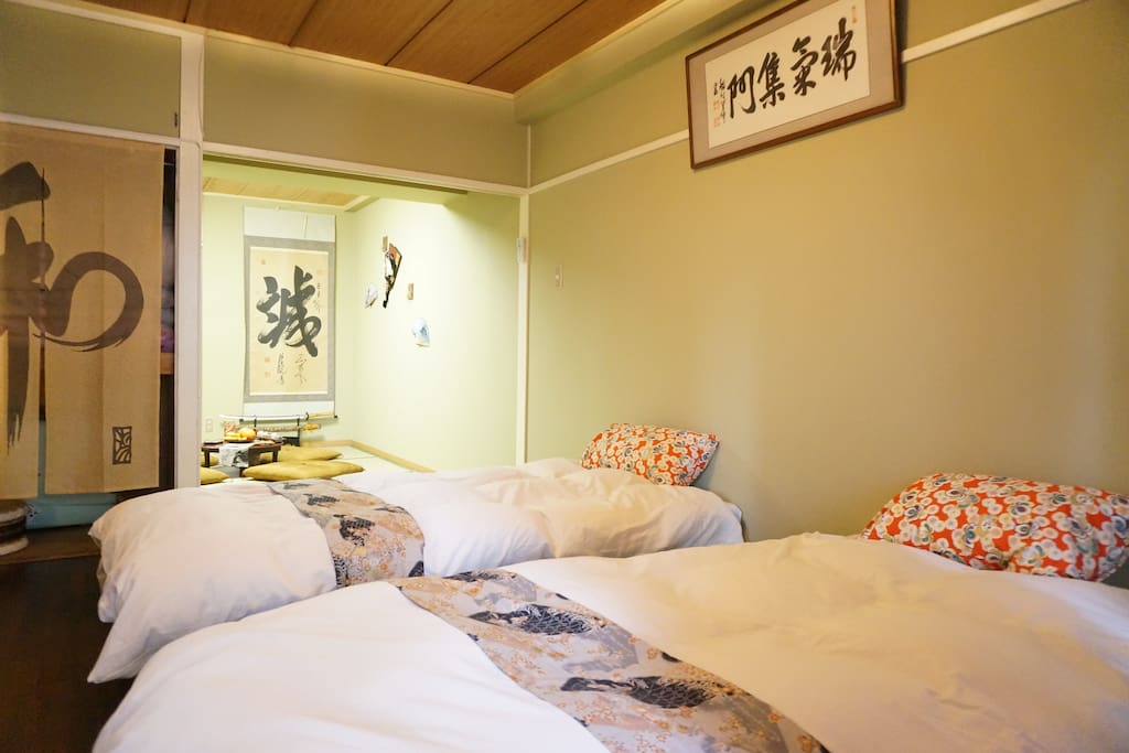 . This picture is showed the room.