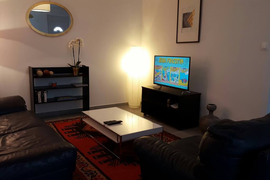 Avec TV décodeur et Wifi