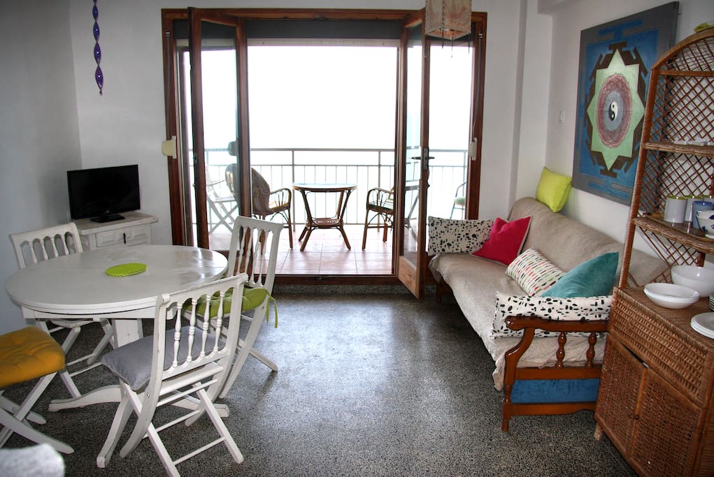 Living room, terrace doors, sea view - Salon