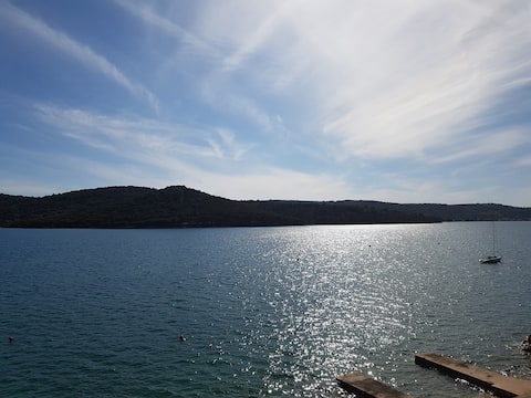 Popular Airbnb listing: Apartment Andrija in Općina Tisno