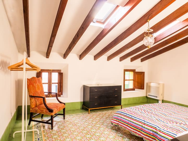 Bedroom / dormitorio