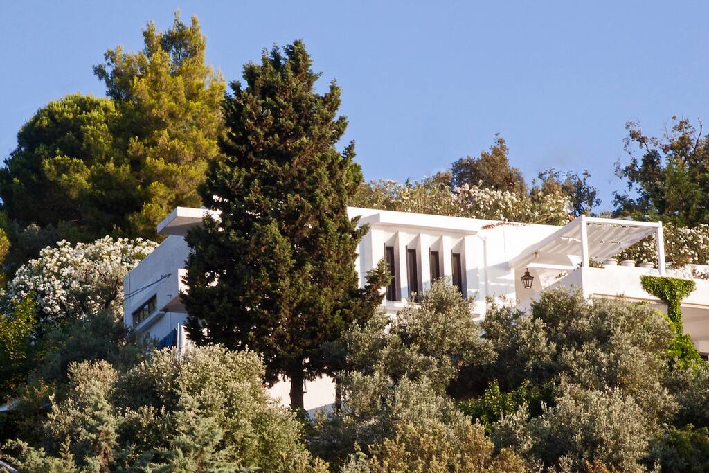 Full view of the Villa