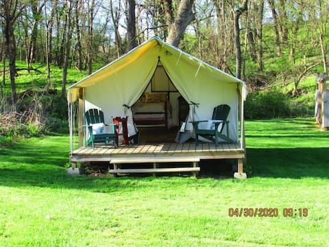 Cozy Oaks Glamping Tent for 2