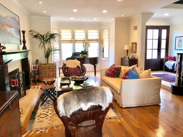 Quiet Mountainside retreat ~views, pool & jacuzzi gallery image 3