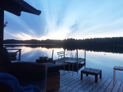 Top Airbnb: Beautiful holiday home by the beach/Cottage by the lake in Hämeenlinna
