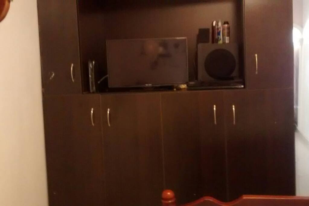 Closeth + TV