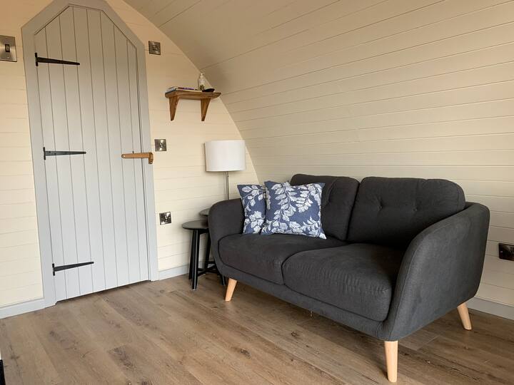 Exmoor View Luxury Log Cabin With Hot Tub - South Molton