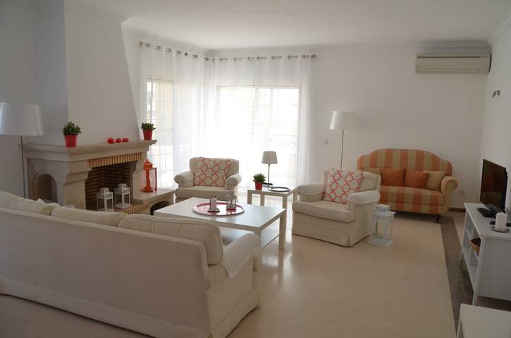 Central Cascais,3 Qt, 3WC, A/C – OFERTAS GOLFISTAS