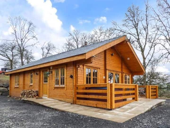 Top 5 Log Cabins With Hot Tubs In North Wales - Updated 2022 | Trip101