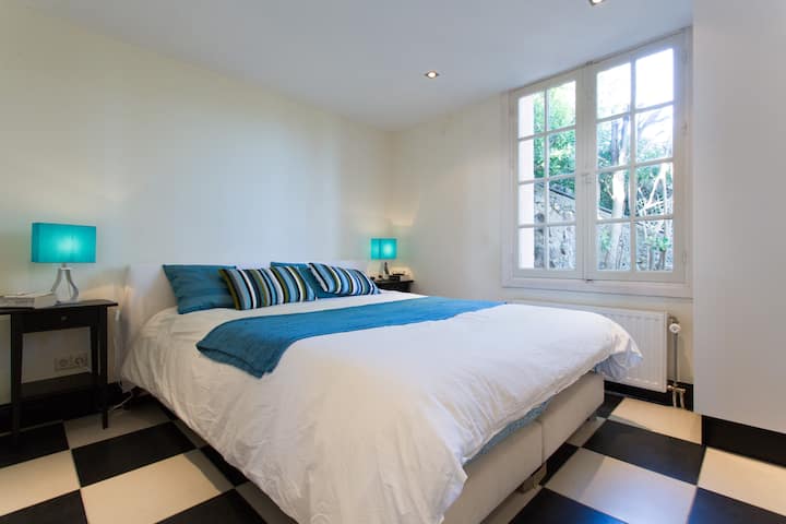 Dormitorio principal con aire acondicionado. Dormitorio principal con aire acondicionado.