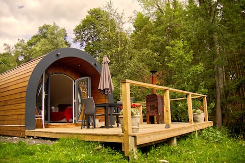 Glamping Pod + Wood Burning Hot Tub & Pizza Oven