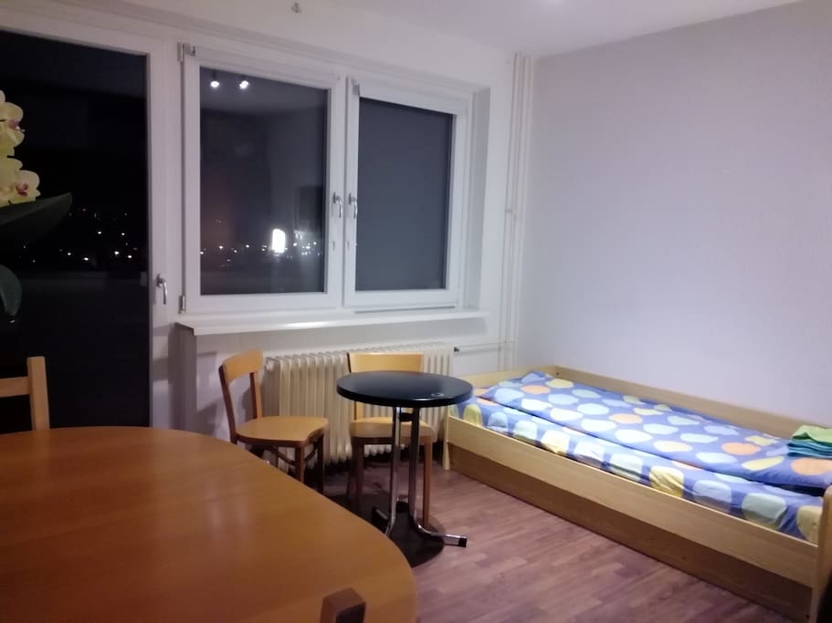 Bett II